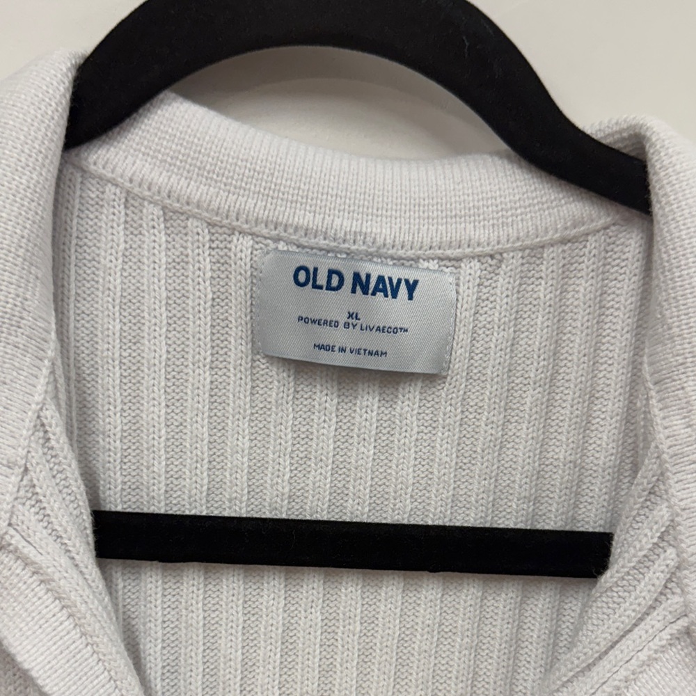 Old Navy Sleeveless Knit Top with Navy Stripes XL - Picture 2 of 5